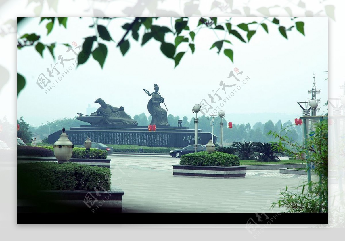 东坡湖广场图片
