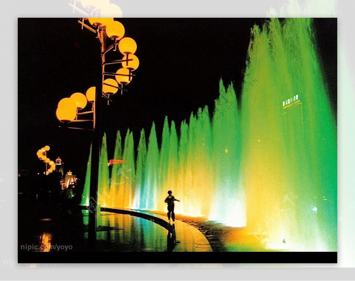 复兴门花坛喷泉图片