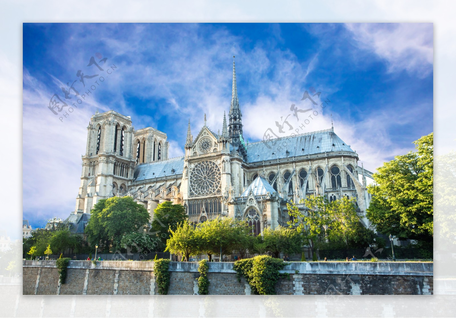 巴黎圣母院大教堂图片