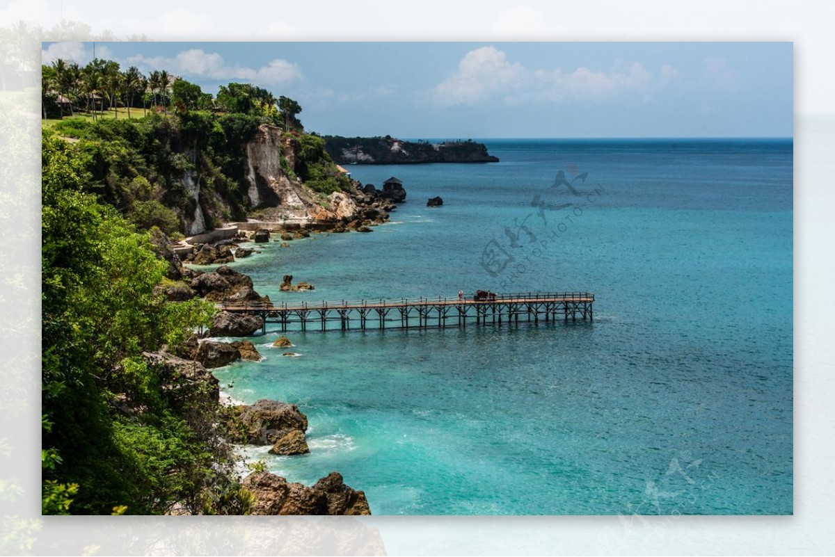 巴厘岛海岸栈桥图片