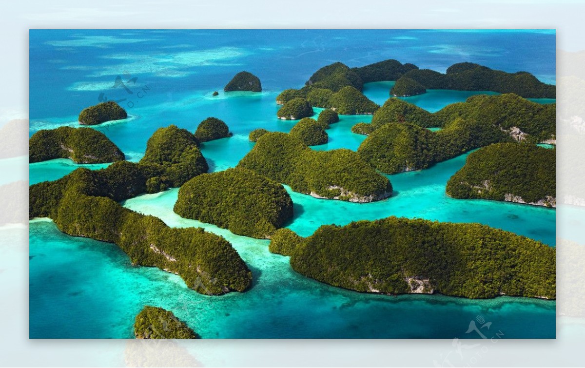 蓝天海水群岛图片