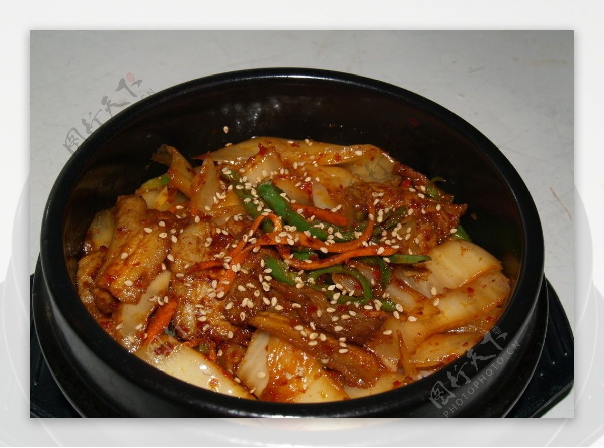韩国泡菜石锅拌饭图片