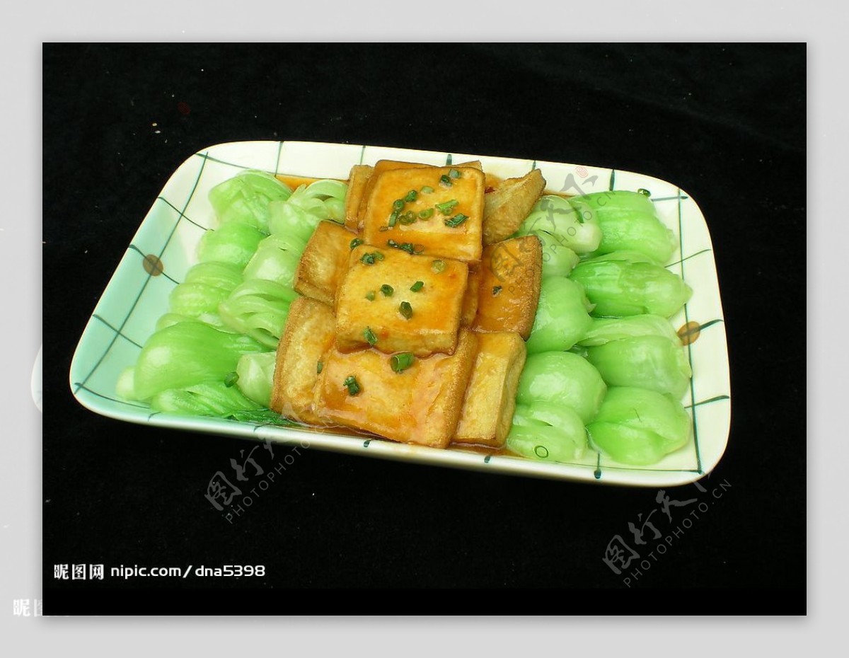 油炸豆腐青菜图片