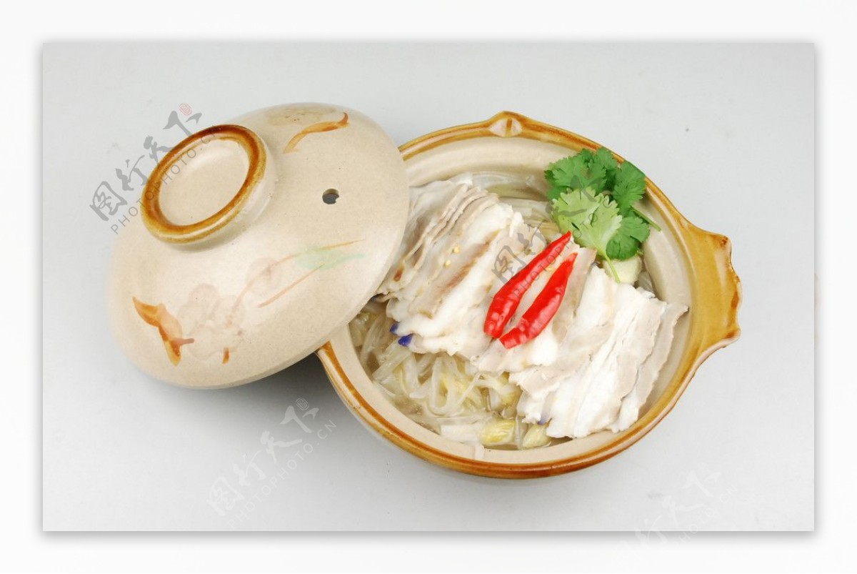砂锅酸菜汆白肉图片