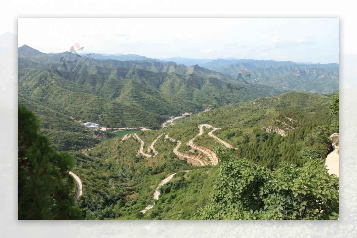 俯瞰群山青山好风光看天高山图片