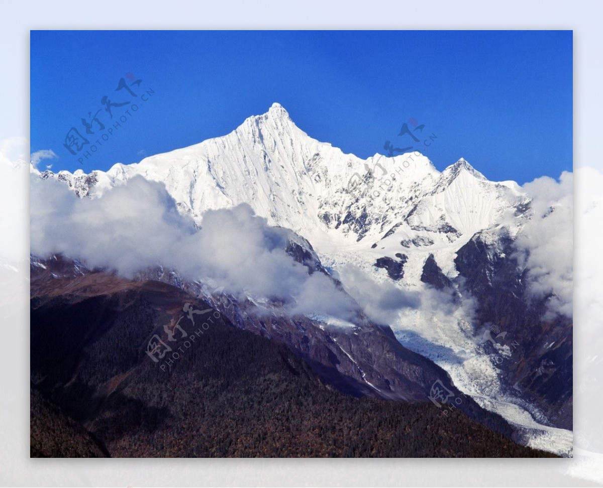 梅里雪山卡瓦博格峰图片