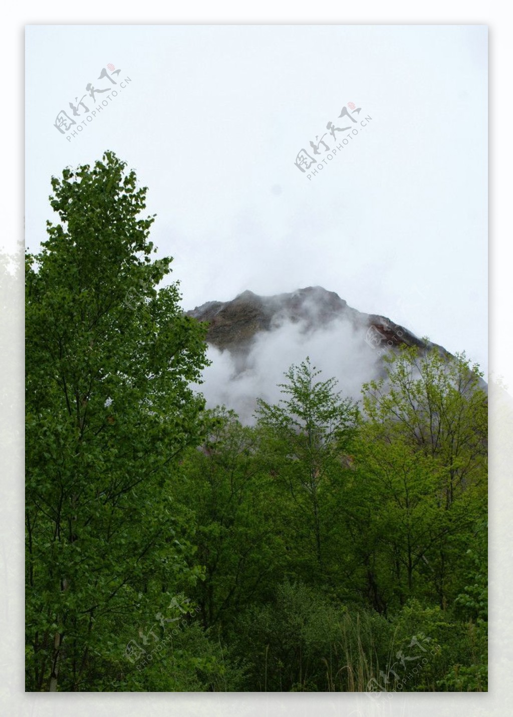 昭和新山风景图片