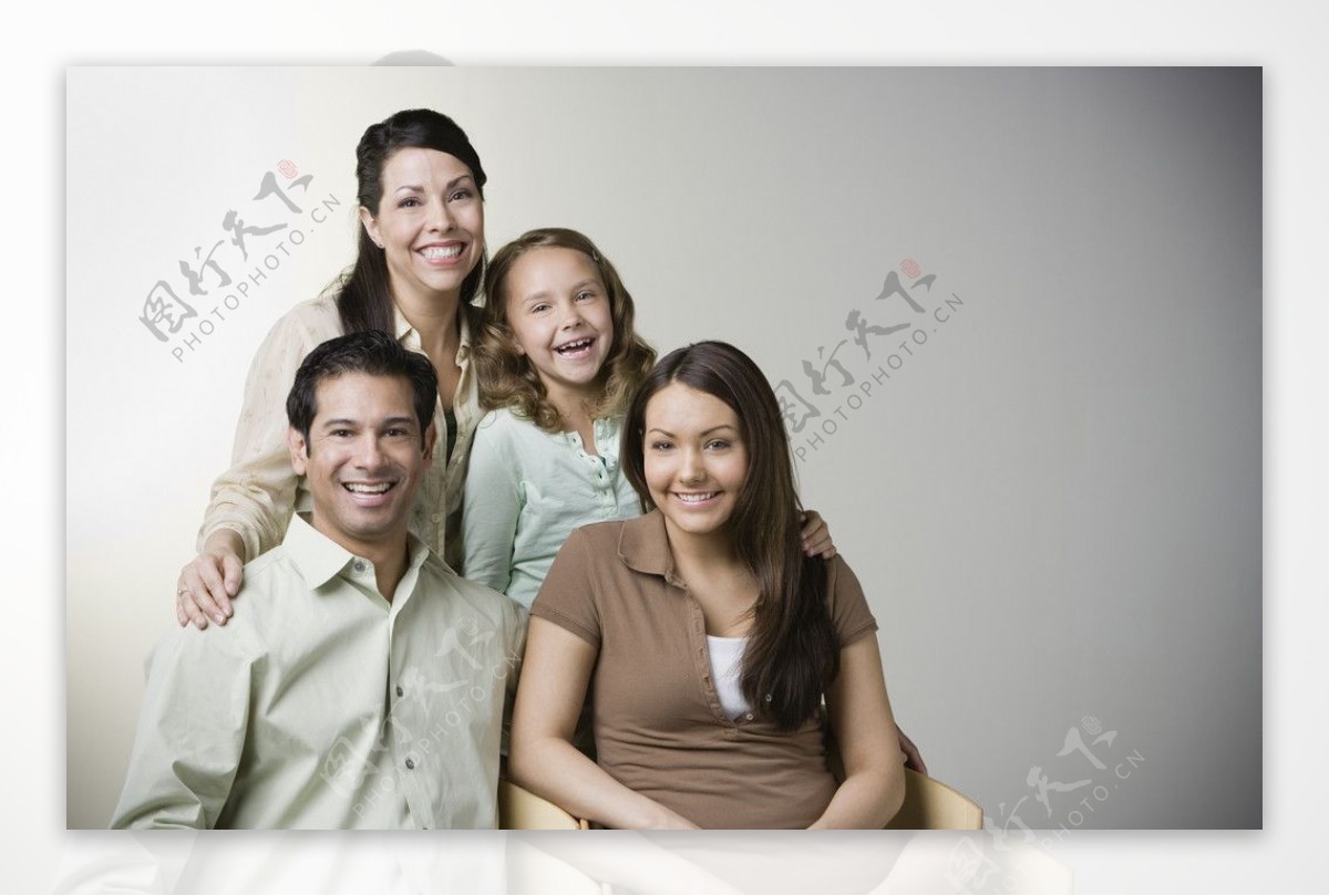 幸福一家人合影图片