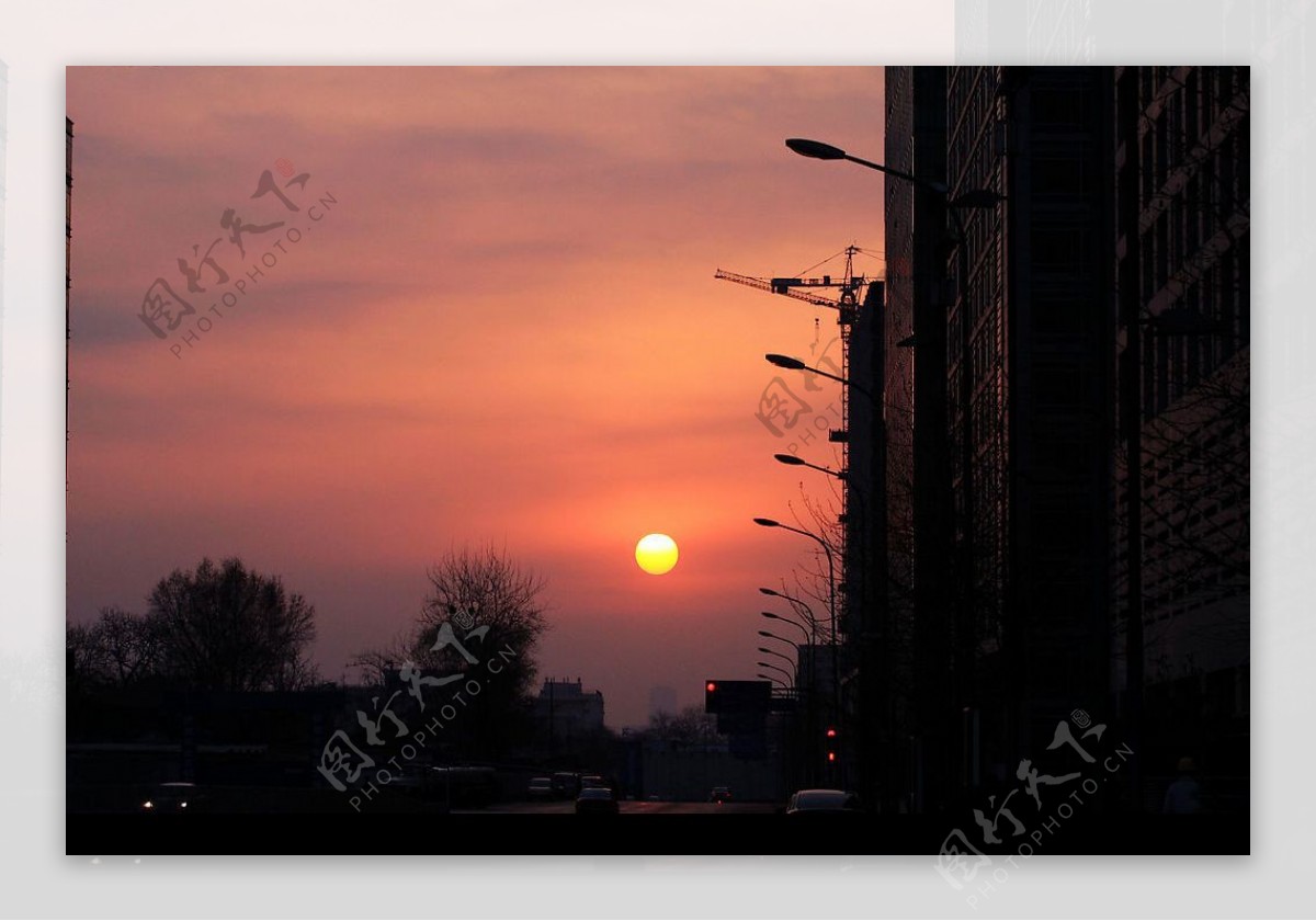 城鎮的晨曦图片