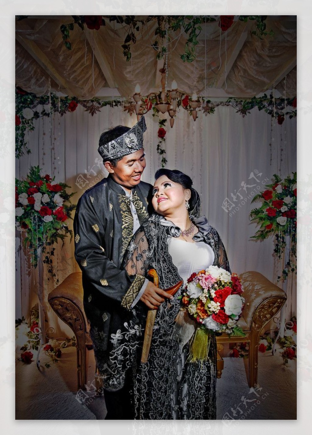 缅甸新婚夫妇图片