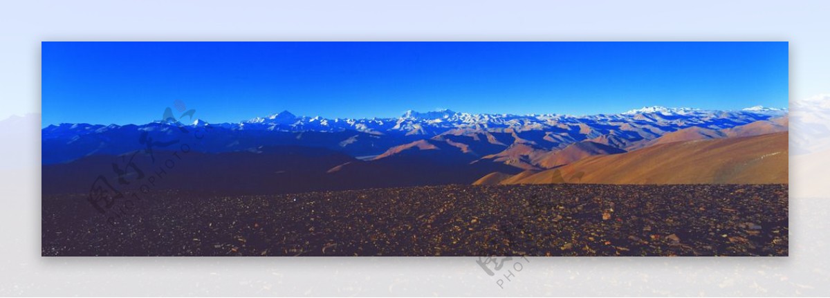 珠穆朗玛峰群山图片