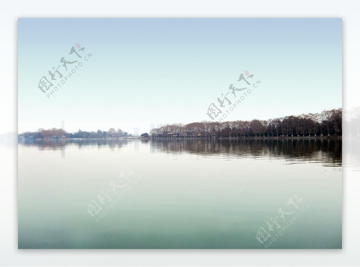 风景摄影湖水图片