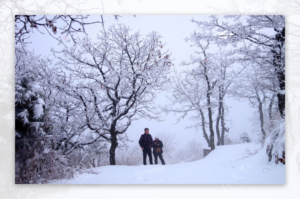 渑池韶山雪景图片