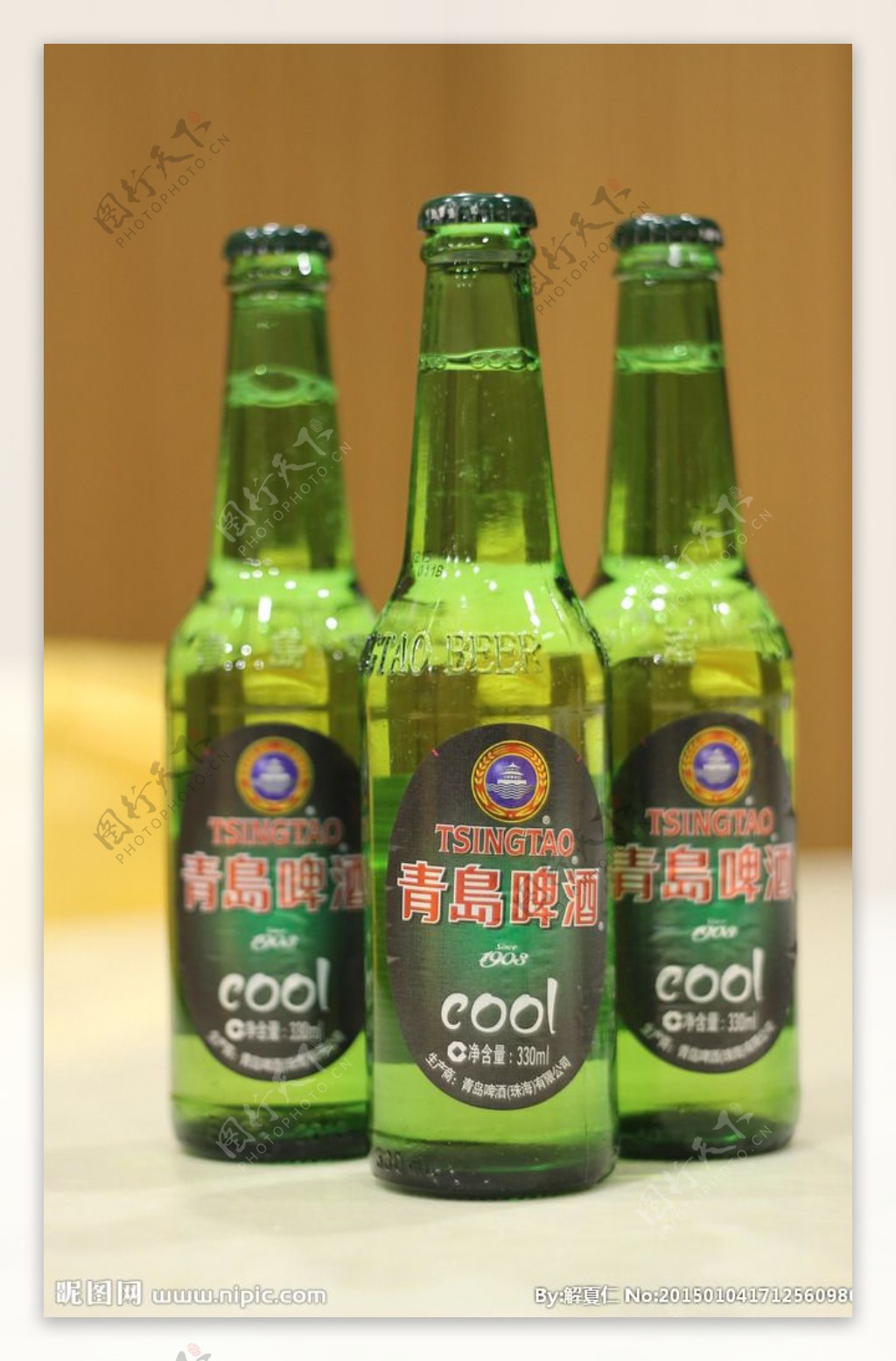 哈尔滨啤酒|摄影|产品|cecil商业摄影 - 原创作品 - 站酷 (ZCOOL)