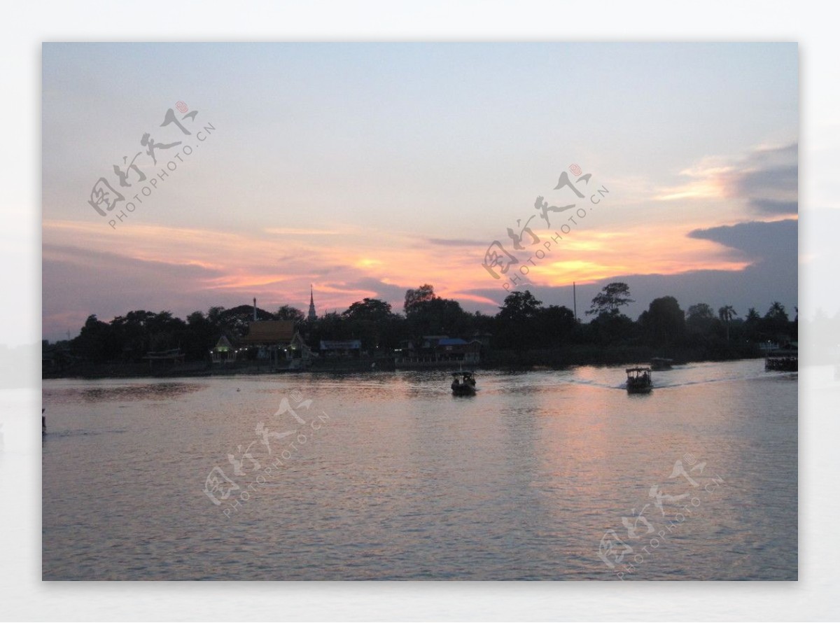 渔舟唱晚夕阳西下图片