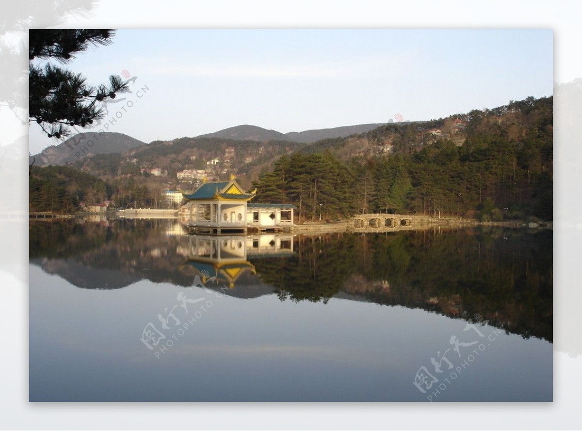 九江庐山如琴湖图片