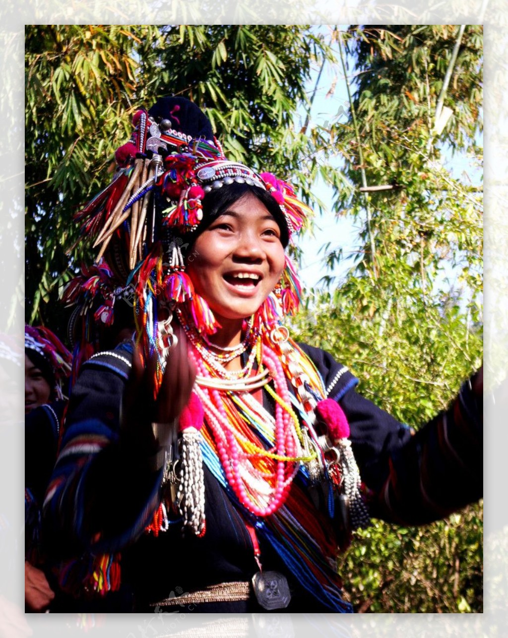 拉祜族妇女图片