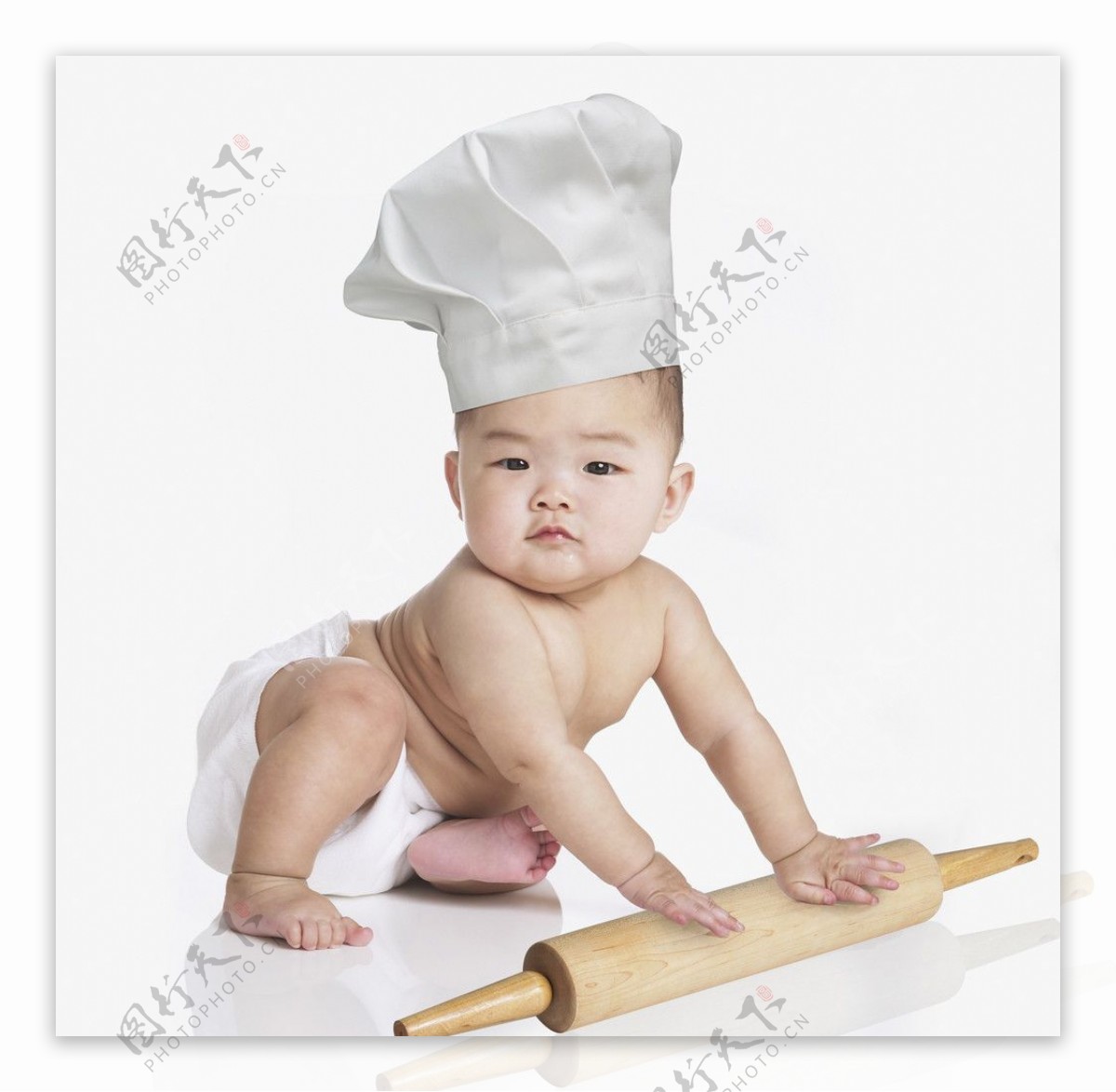 打扮成厨师的宝宝婴儿图片