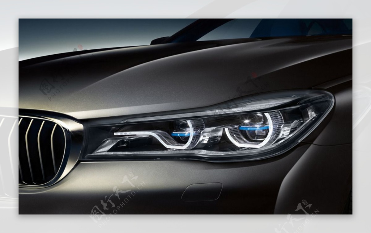 全新BMW7系激光大灯