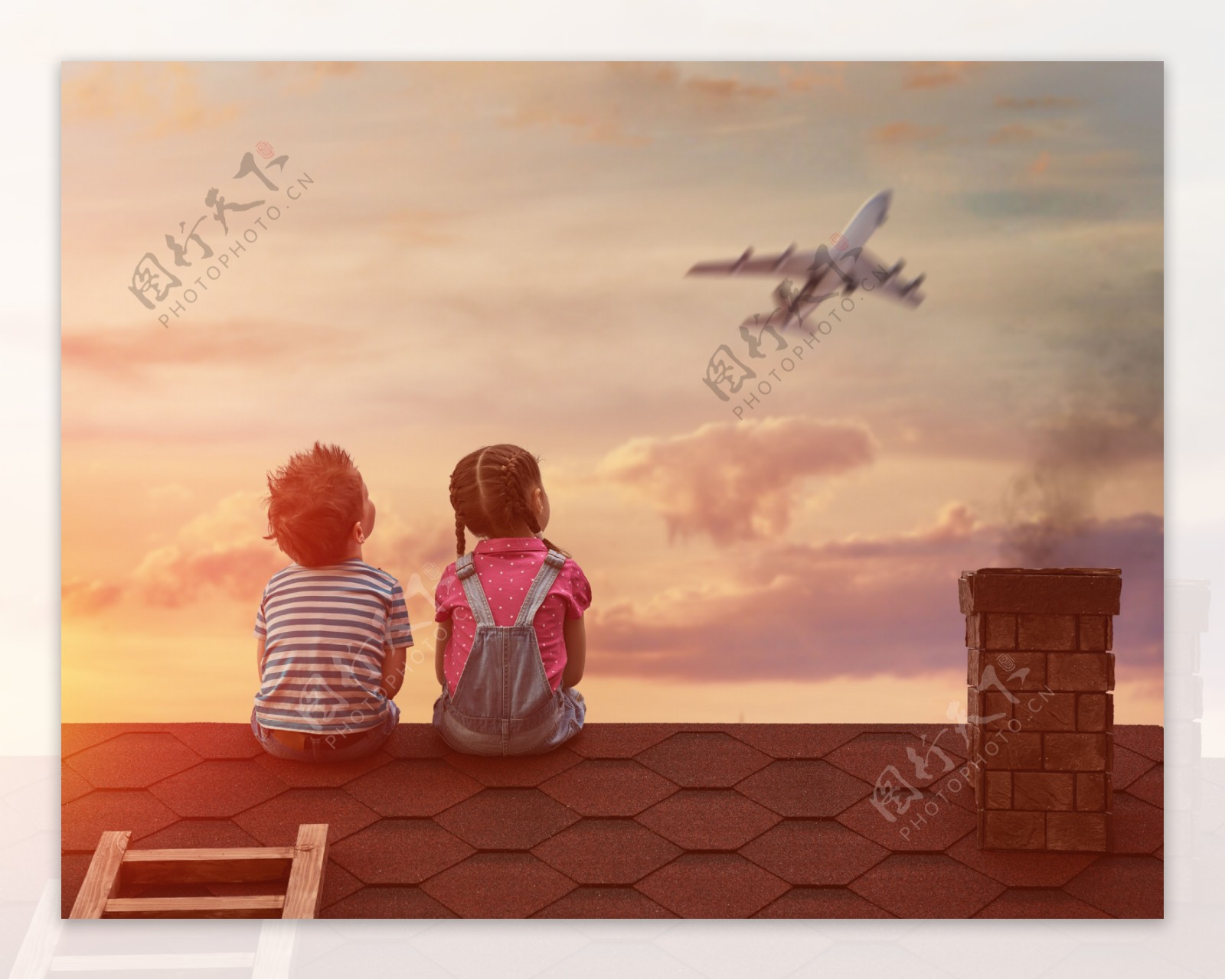 小孩看望飞机