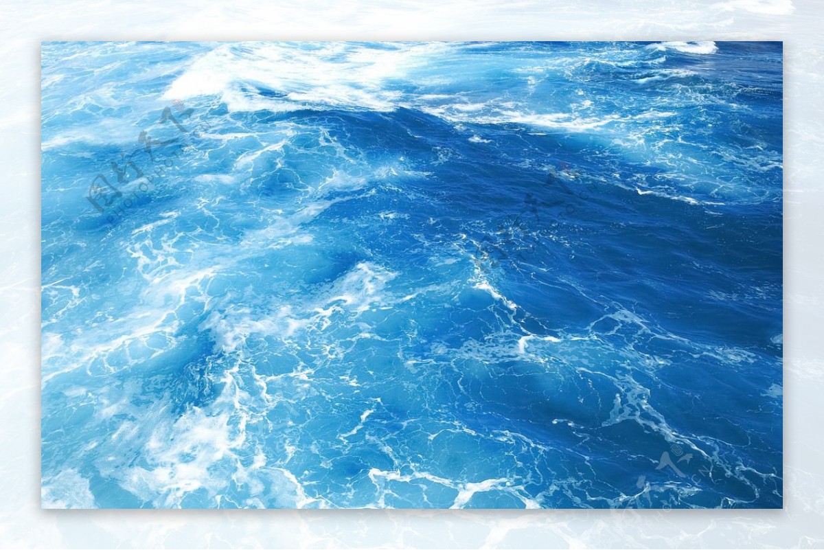 蓝色的海浪浪花