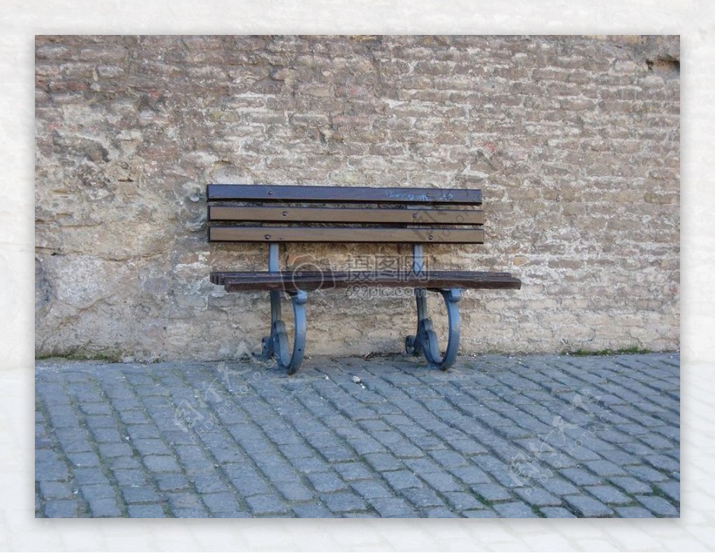 萨拉戈萨bench4.jpg