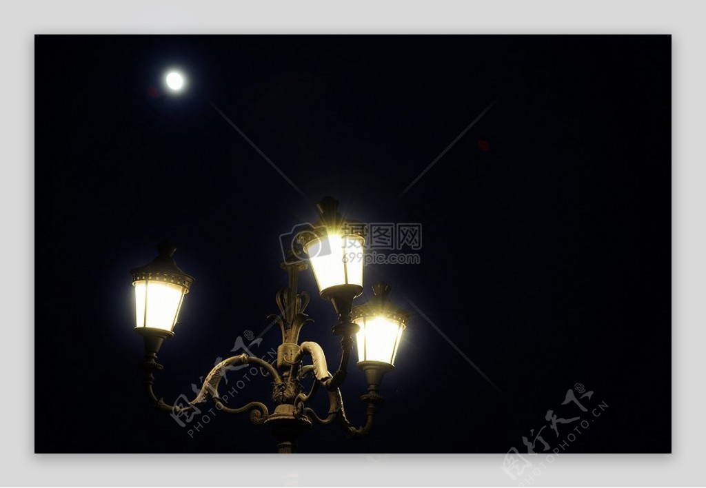 灯晚上浪漫灯笼充分月亮街道路灯月球灯柱