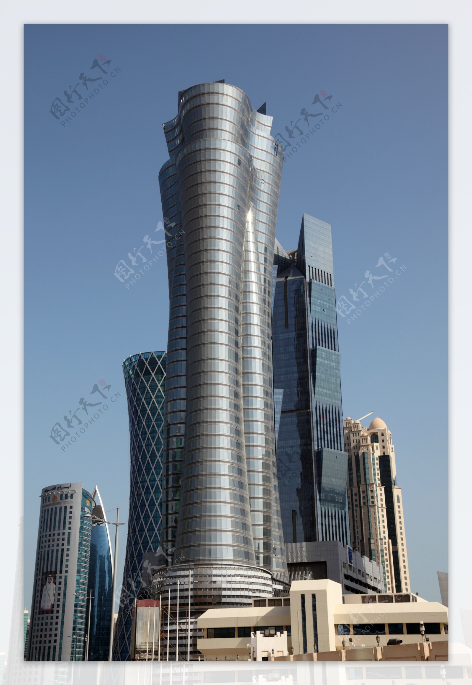 圆形高楼建筑物图片