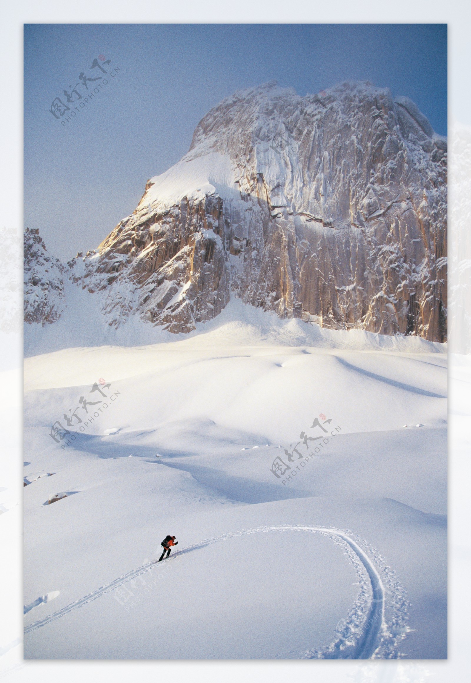 高山划雪高清摄影素材图片