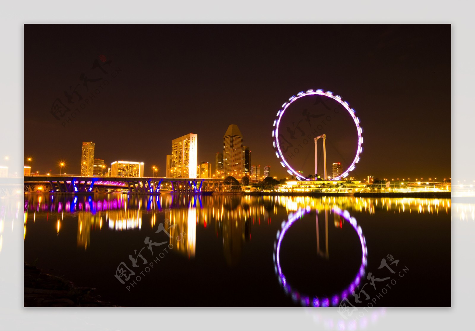 海边夜晚城市背景