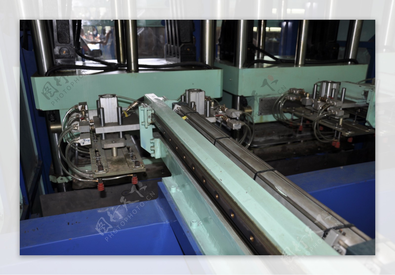 工业生产生产机器图片