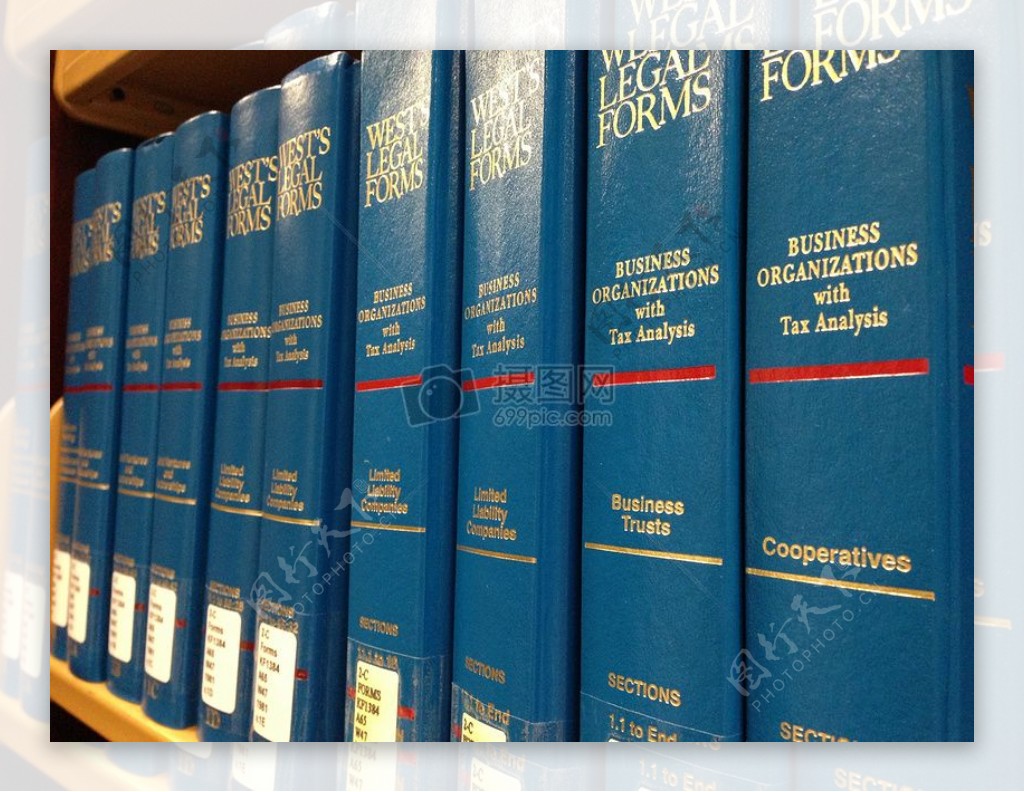 蓝色的法律书籍
