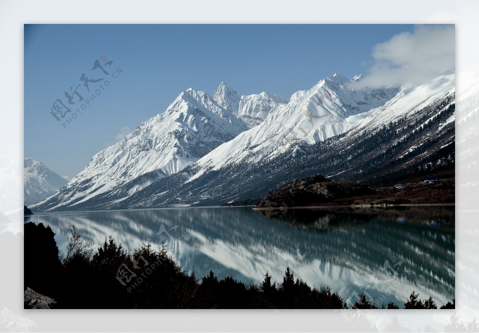 西藏然乌湖风景