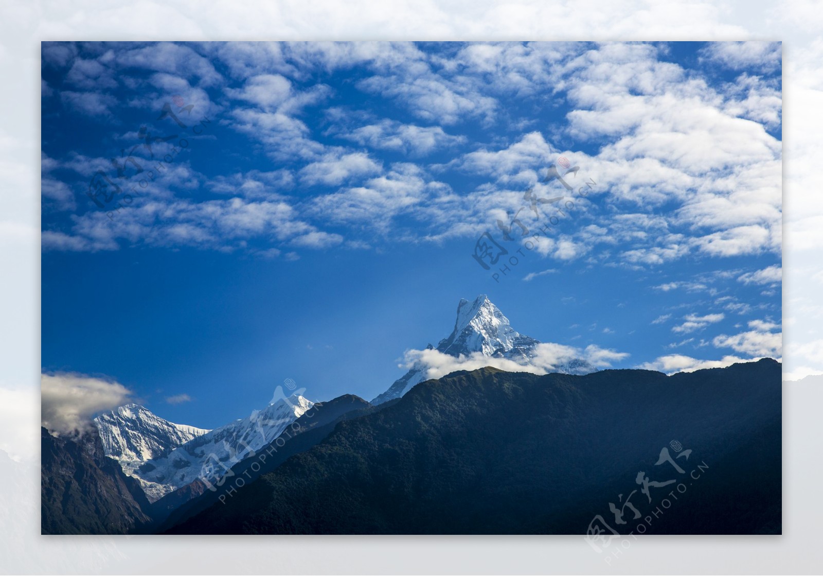 尼泊尔鱼尾峰风景