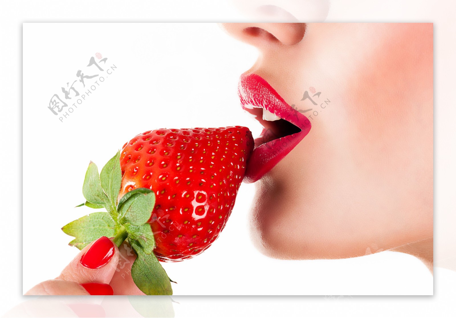 性感红唇与草莓图片