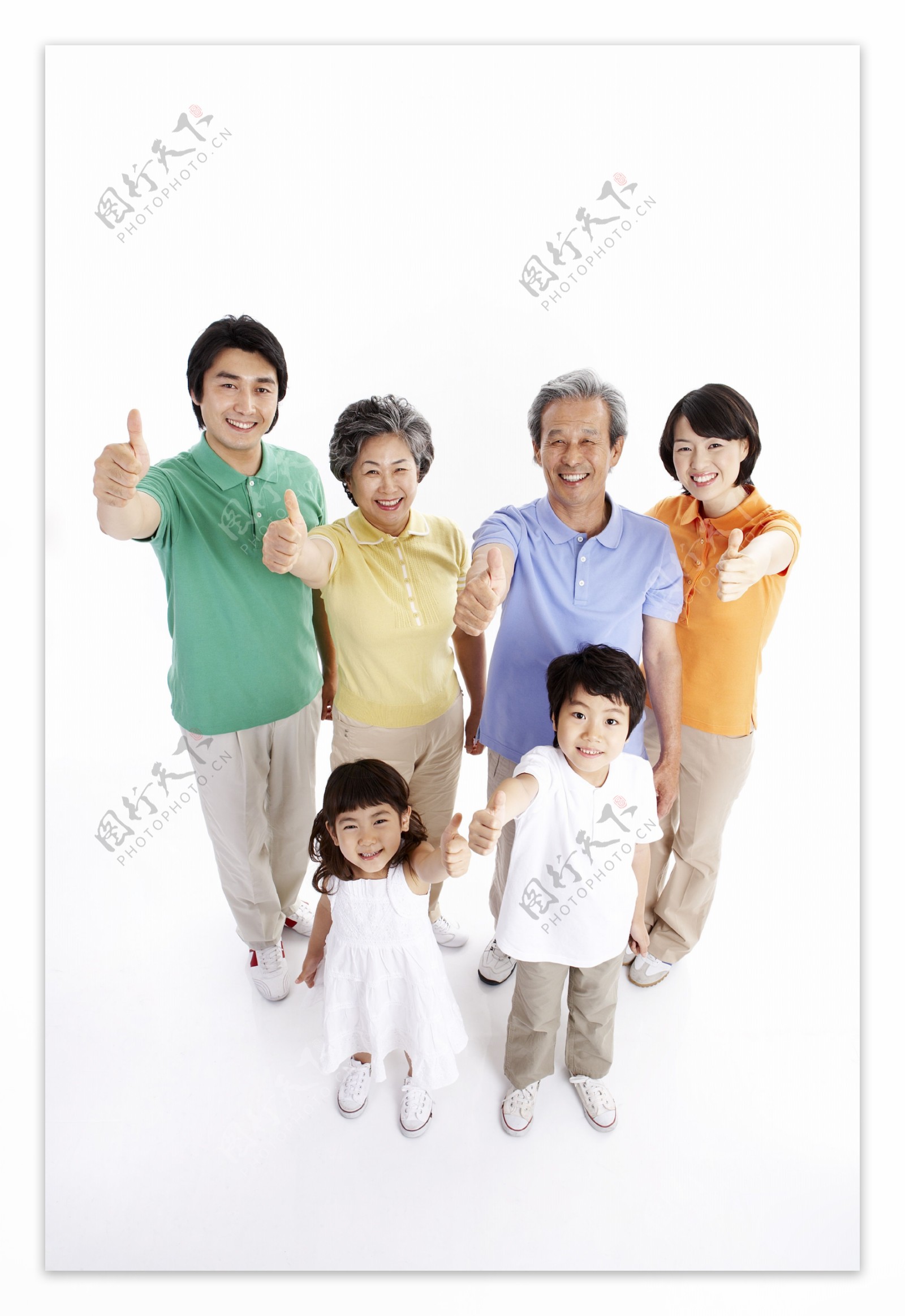 竖起拇指幸福家庭图片