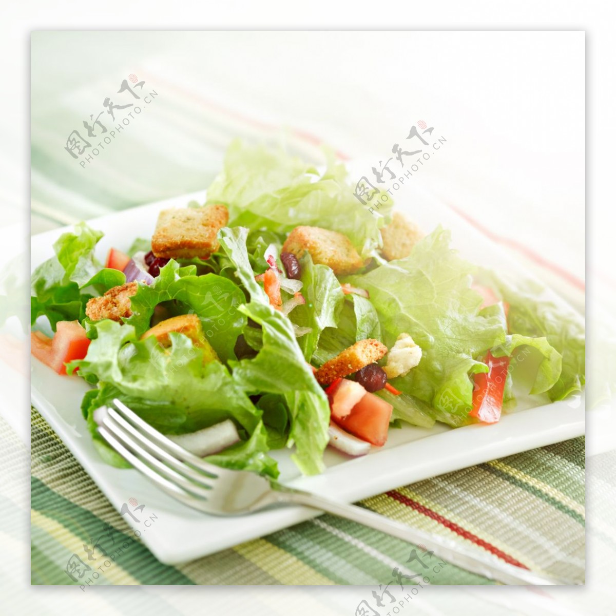美味的蔬菜沙拉食物高清图片