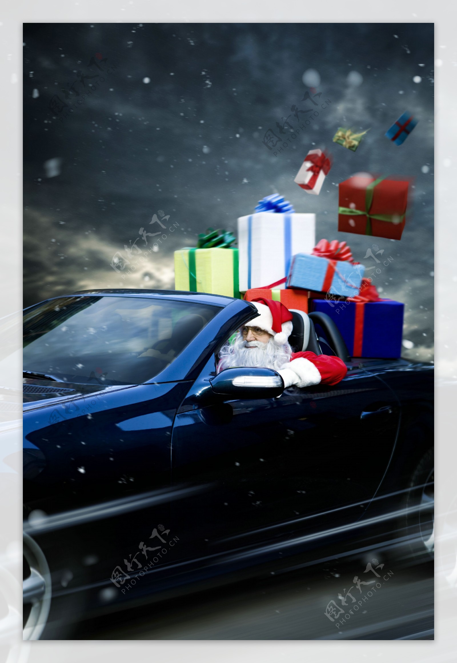 开跑车的圣诞老人图片