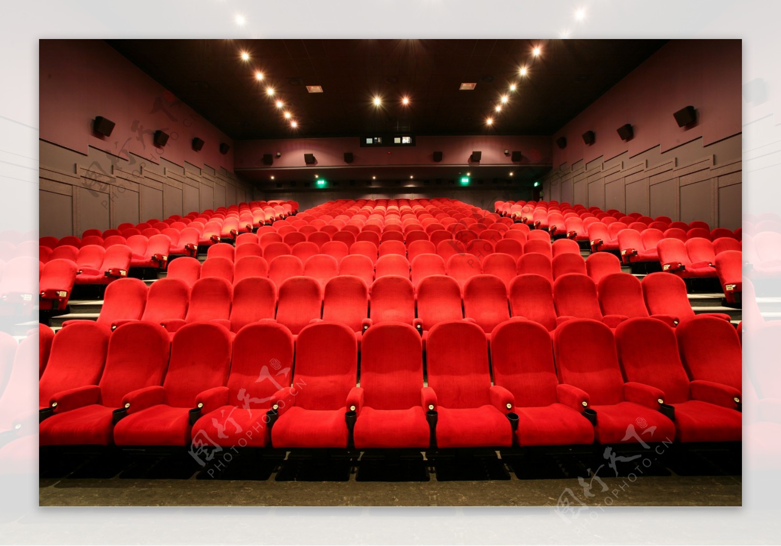 电影院里的座位图片