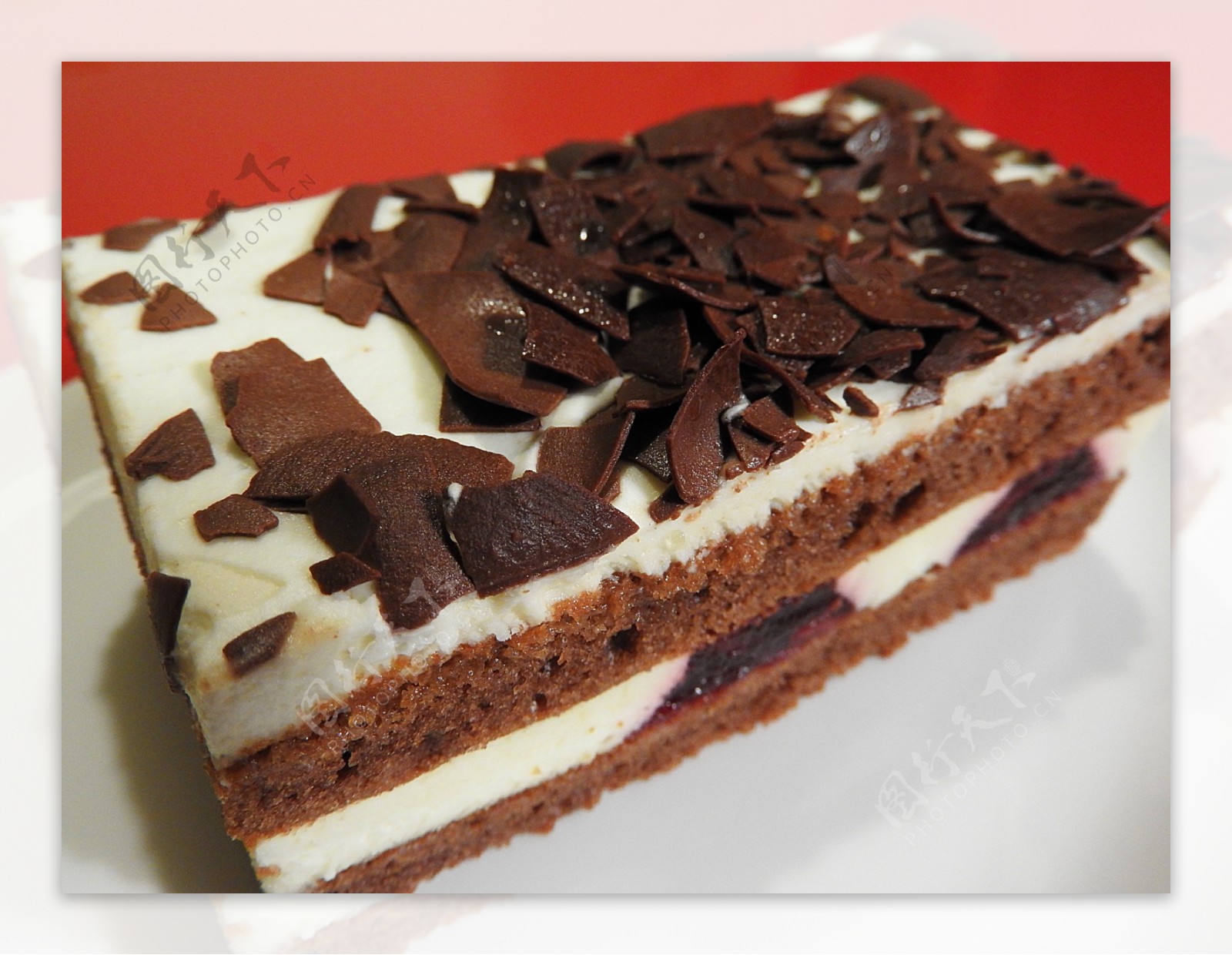 美味巧克力块状蛋糕图片
