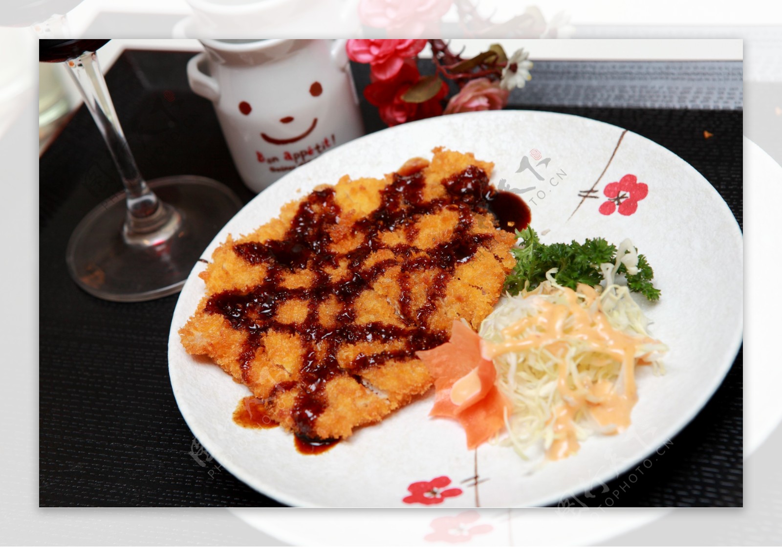 日式西餐油炸猪排图片