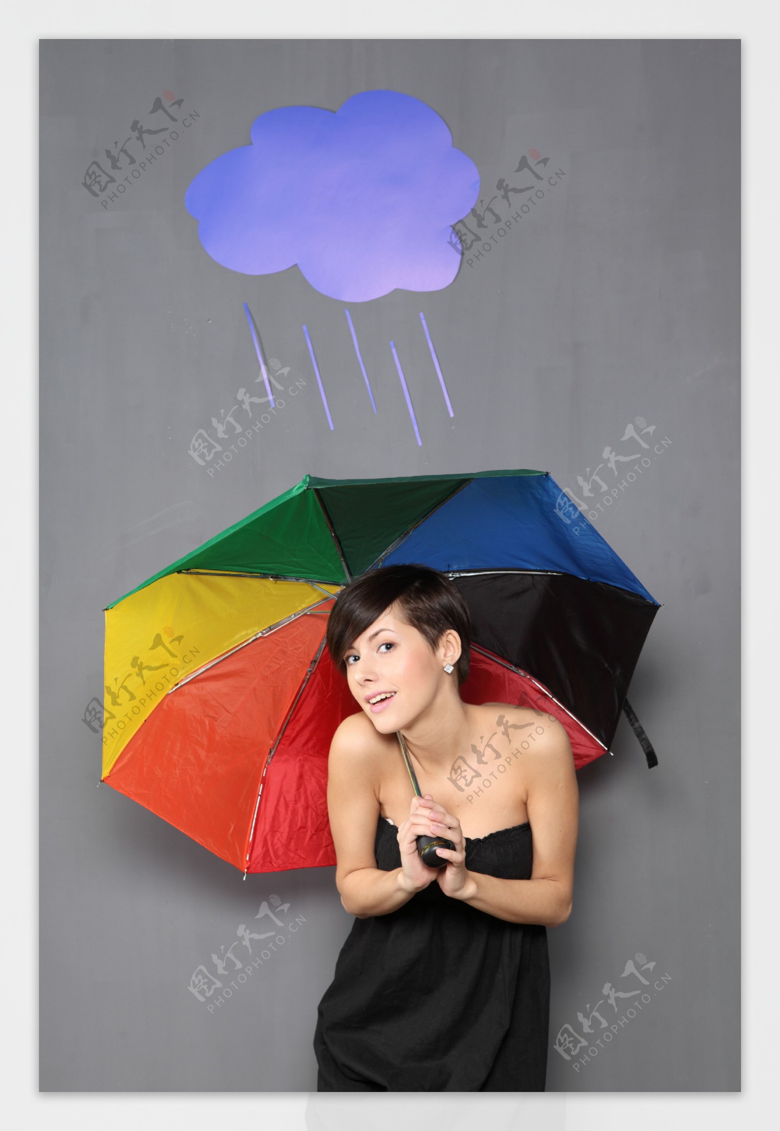 撑伞的外国美女图片