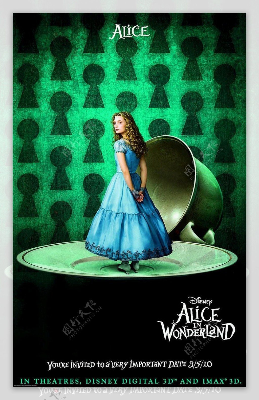爱丽丝梦游奇境海报