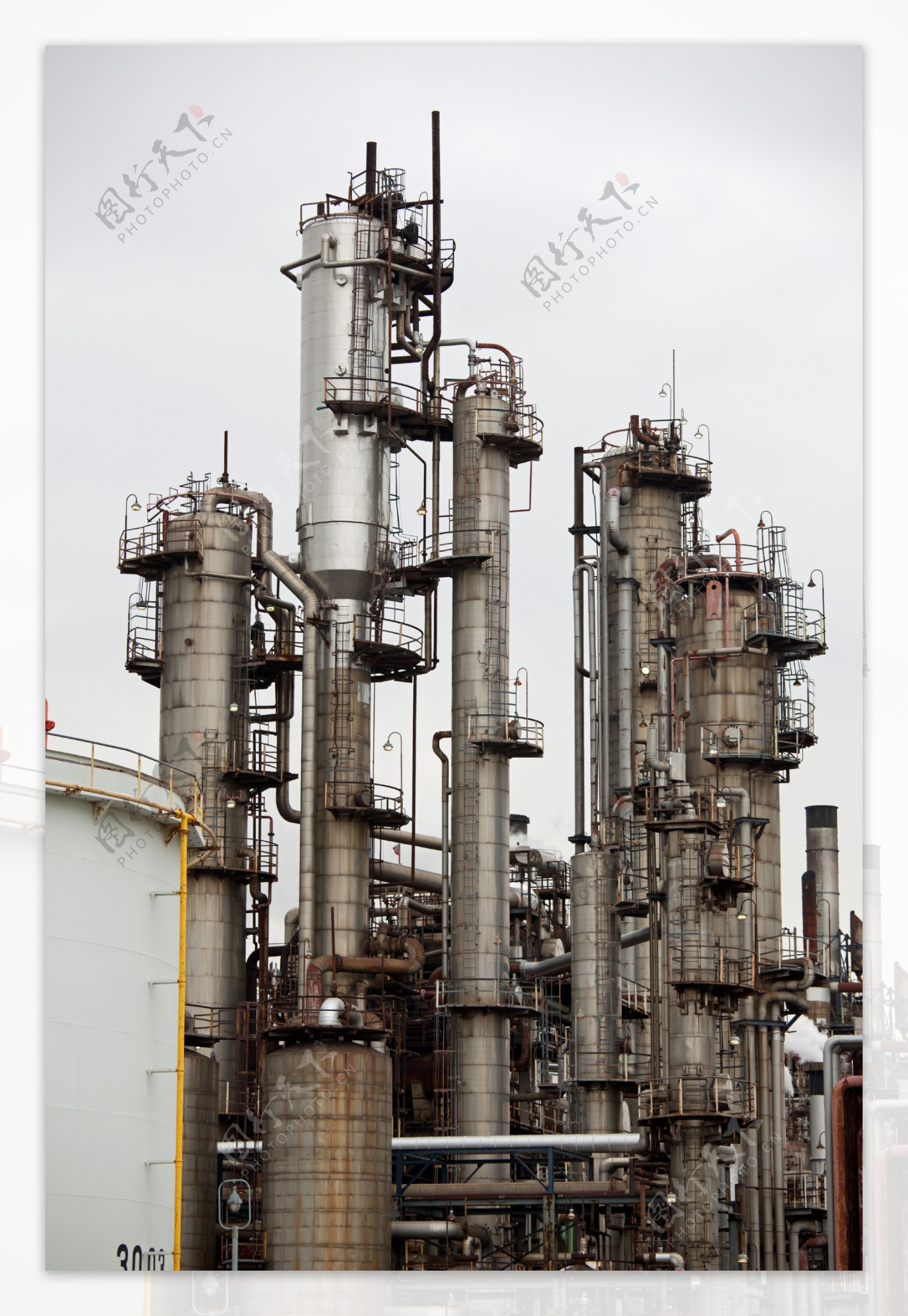 炼油厂照片图片