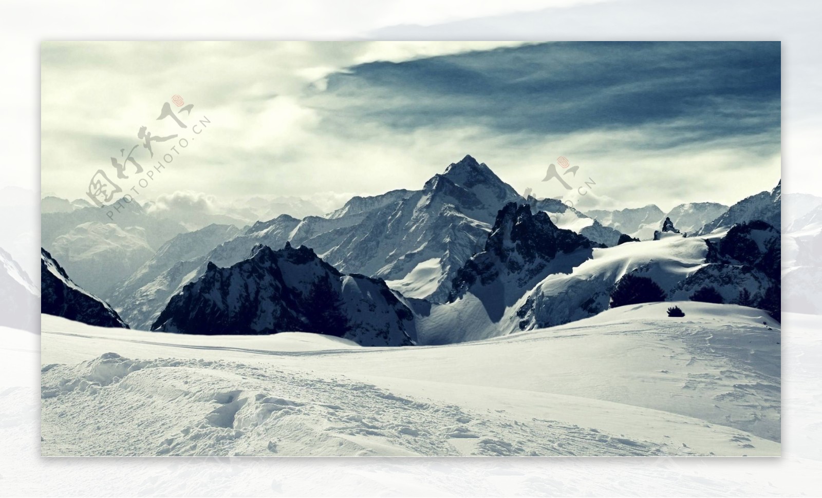 雪山背景图片素材免费下载