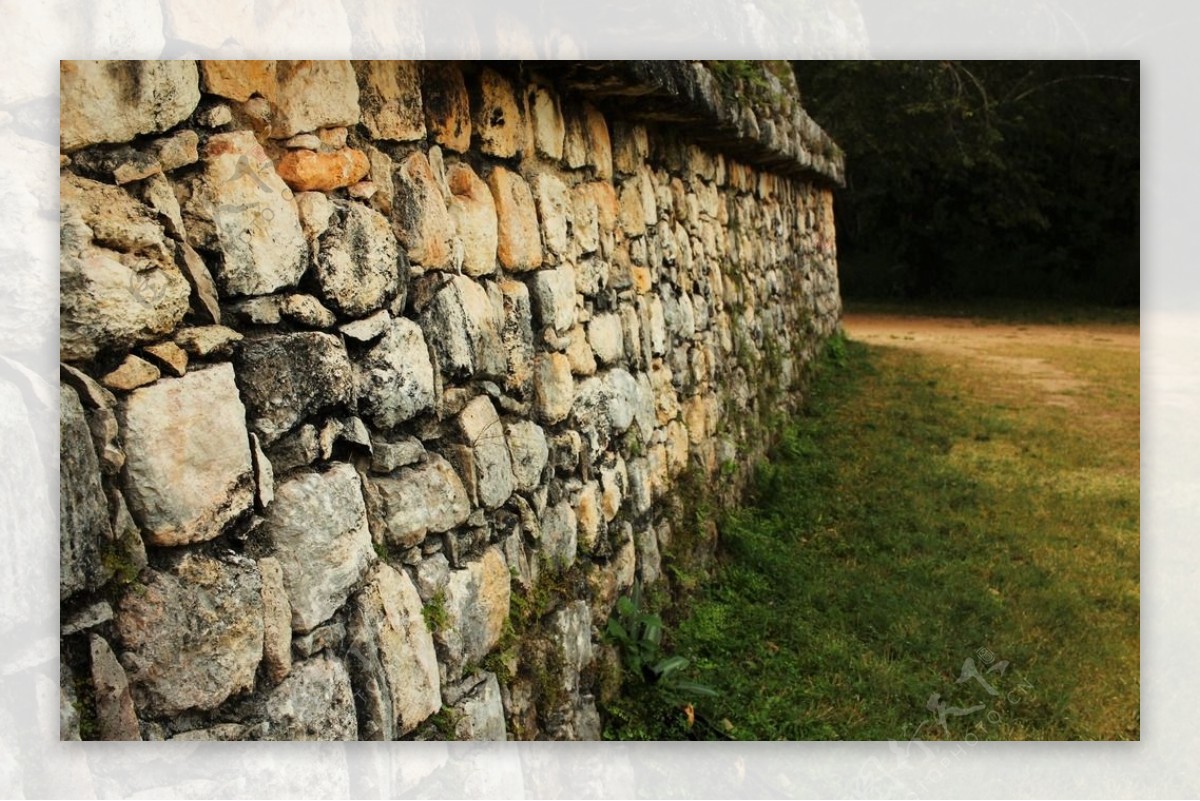 石砖废墟墙