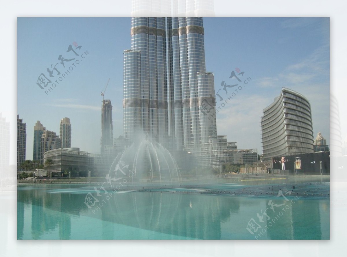 迪拜哈利法塔喷泉