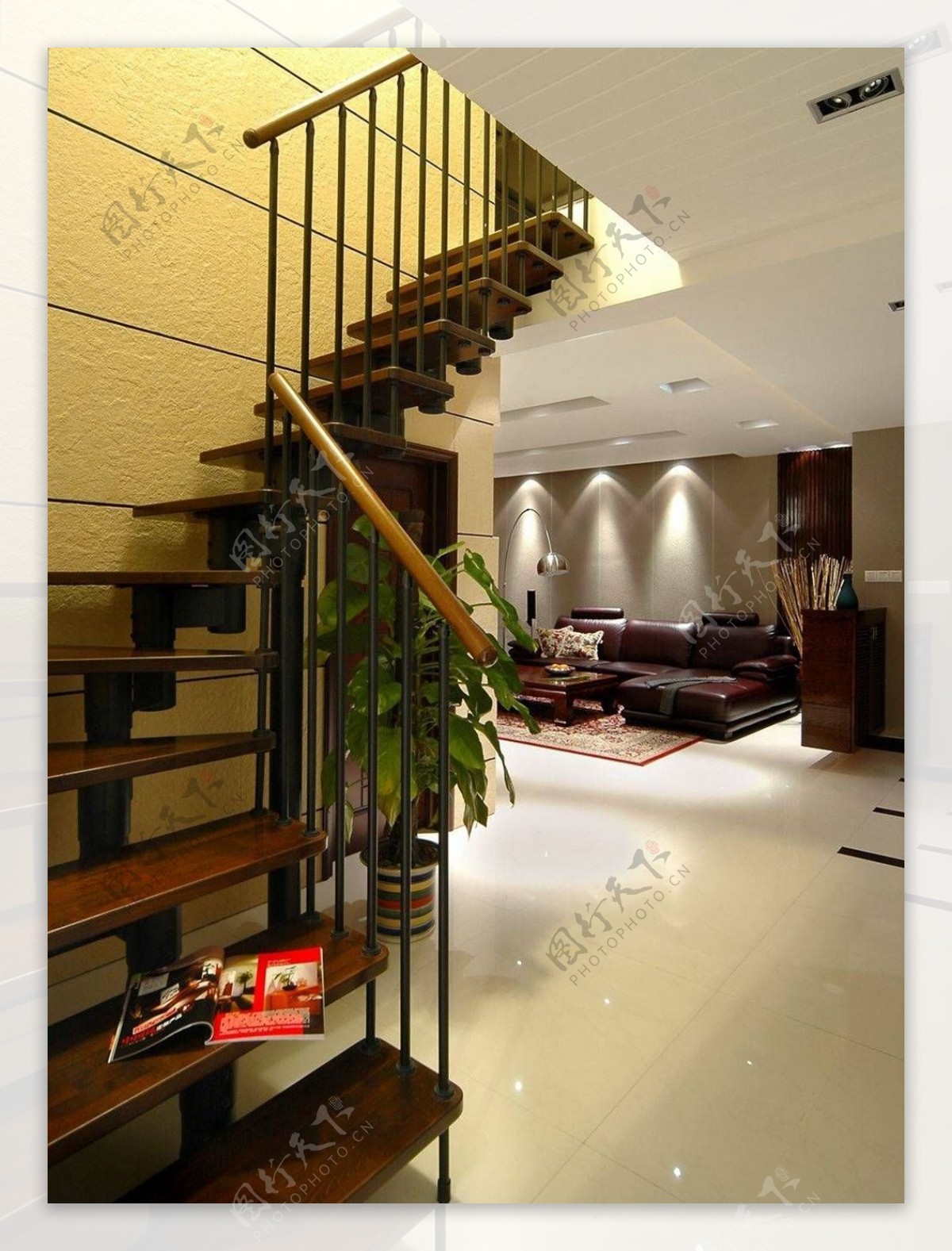 跃层住房室内楼梯设计