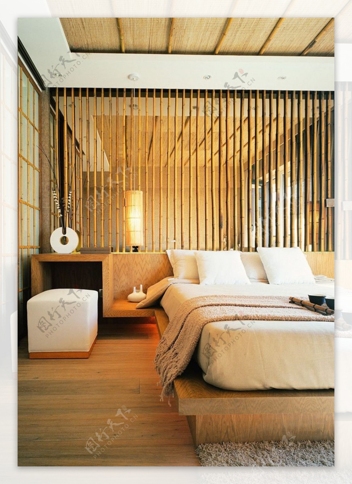 小户型日式卧室背景墙设计装修效果图