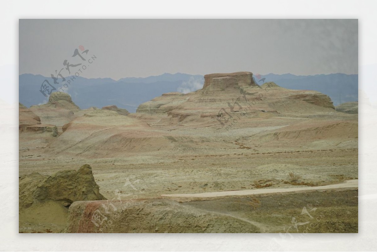 戈壁荒芜新疆高清
